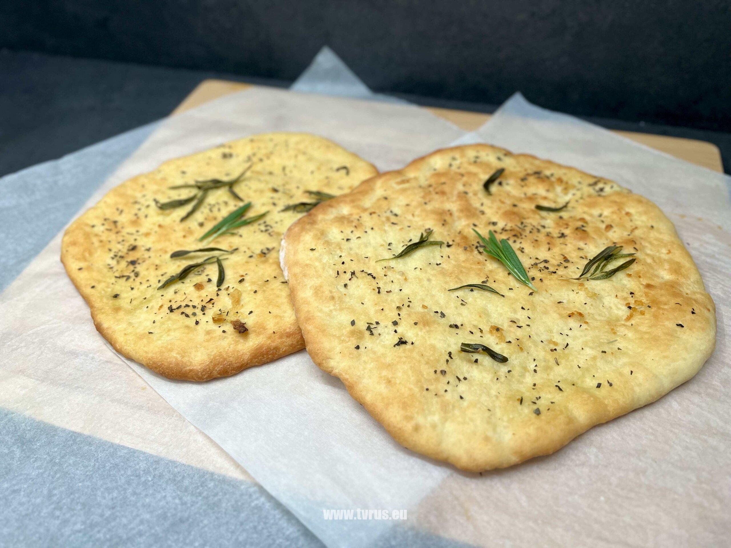 Focaccia genovese: тонкая итальянская фокачча | Фокачча, Рецепты приготовления, Рецепты еды