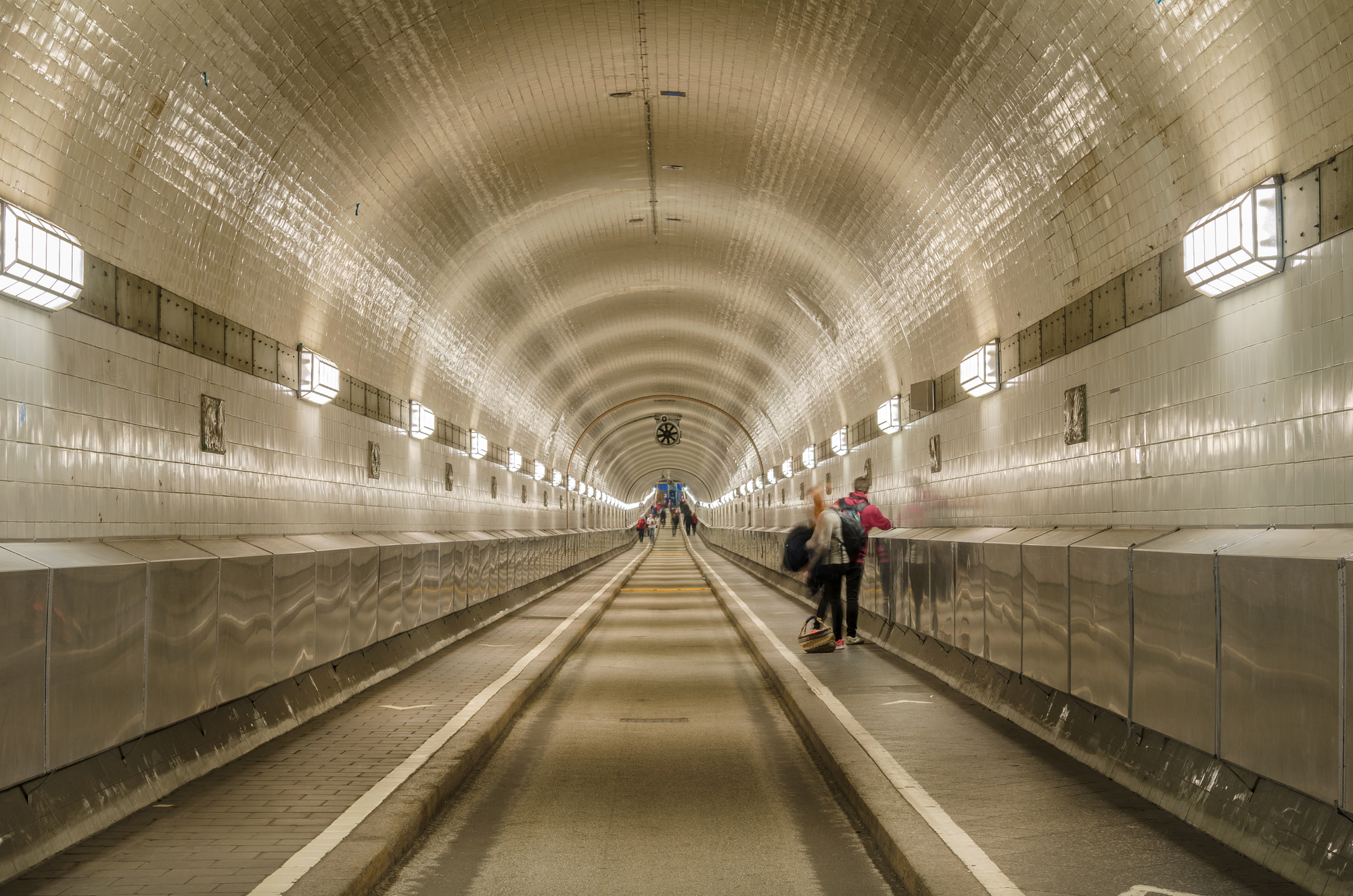 Tunnel