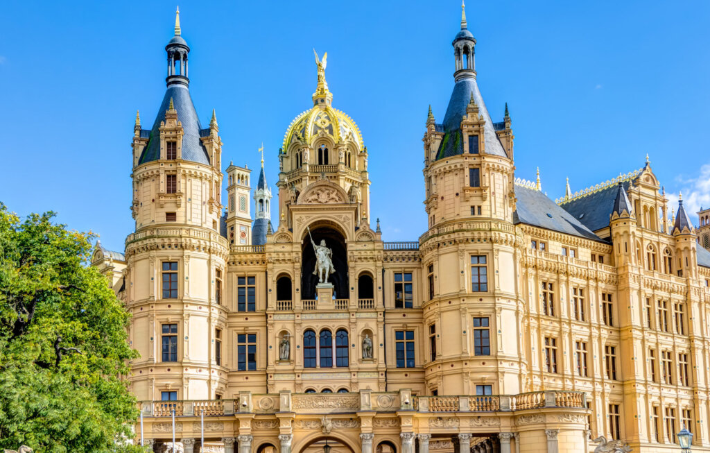 Schwerin-Palace1