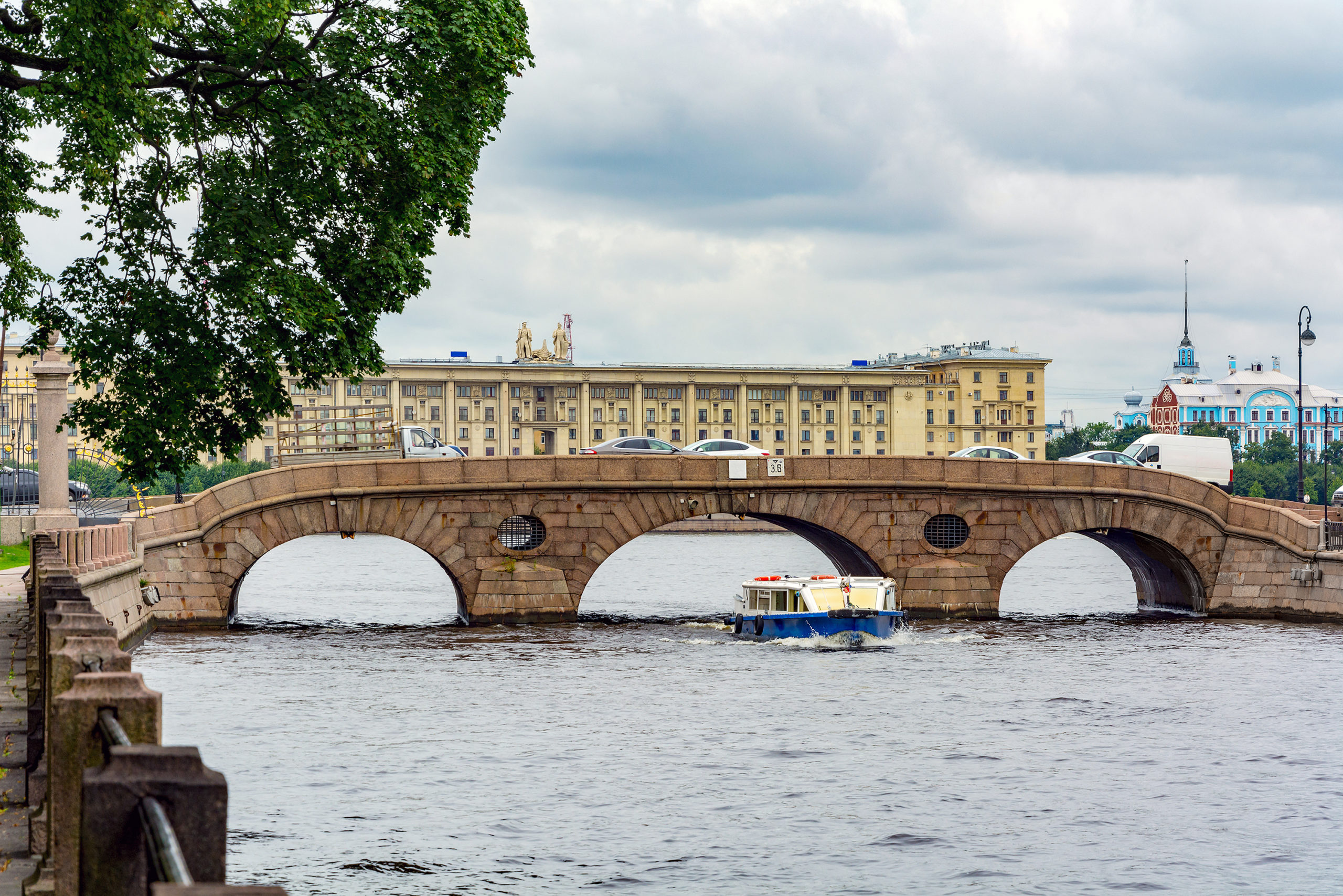 Laundry bridge