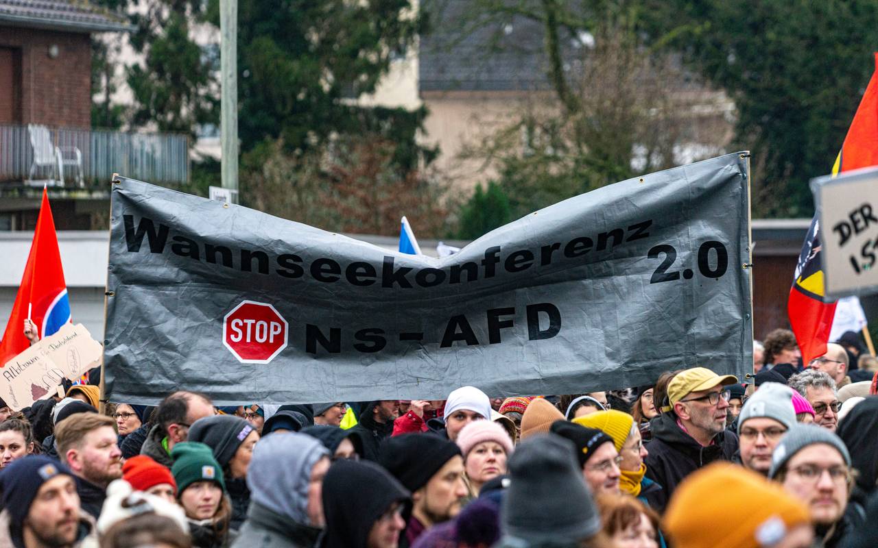 По всей Германии пройдут многотысячные протесты против АдГ